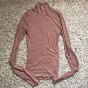 Free People Modern Cuff Layering Top 🌸